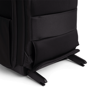 A Kamella Pet Backpack and Car Seat, in onyx, zoomed in on the isofix latches.
